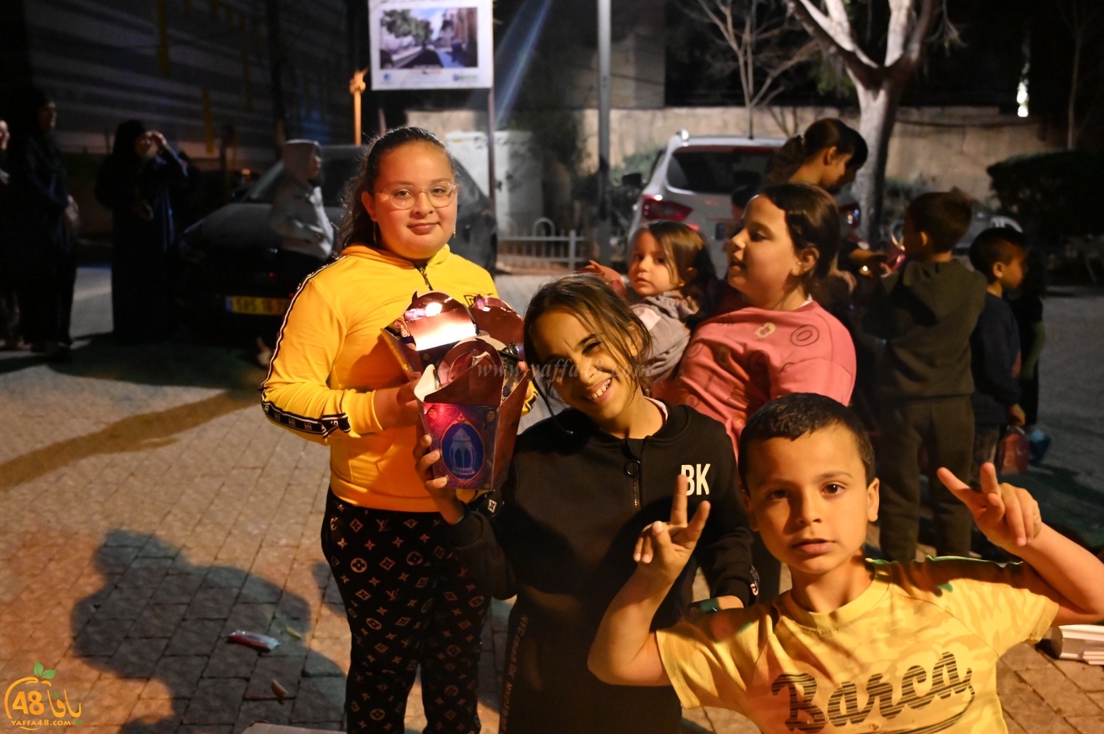  يافا: المئات في مسيرة الانوار وسط مشاركة واسعة لأطفال المدينة